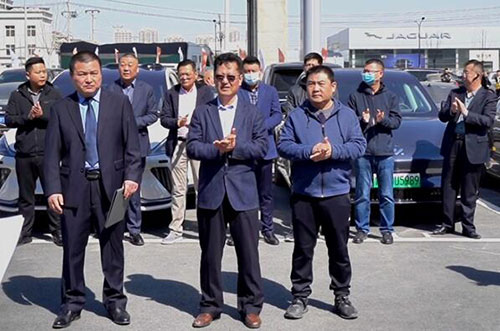 智己汽車臨沂體驗(yàn)及交付服務(wù)中心正式開業(yè).jpg