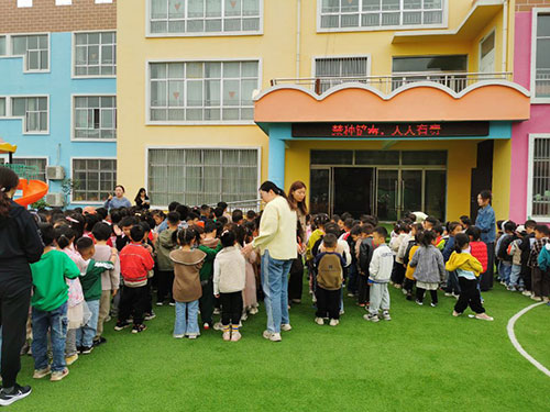 禁毒宣傳進(jìn)幼兒園活動1.jpg